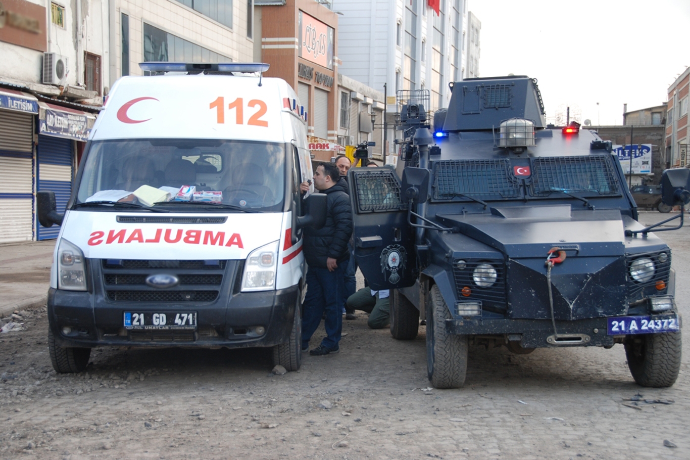 ‘Tahliye’ ve ‘teslim ol’ anonsları tekrar sonuçsuz kaldı ‘Tahliye’ ve ‘teslim ol’ anonsları tekrar sonuçsuz kaldı